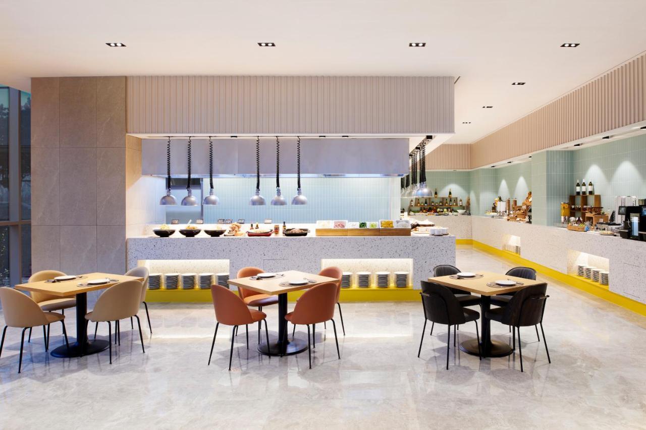 Ibis Styles Ambassador Airport T2